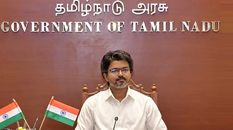 கருணாநிதி பிறந்தநாளில் முதல்வர் விஜய் புகழாரம்!!